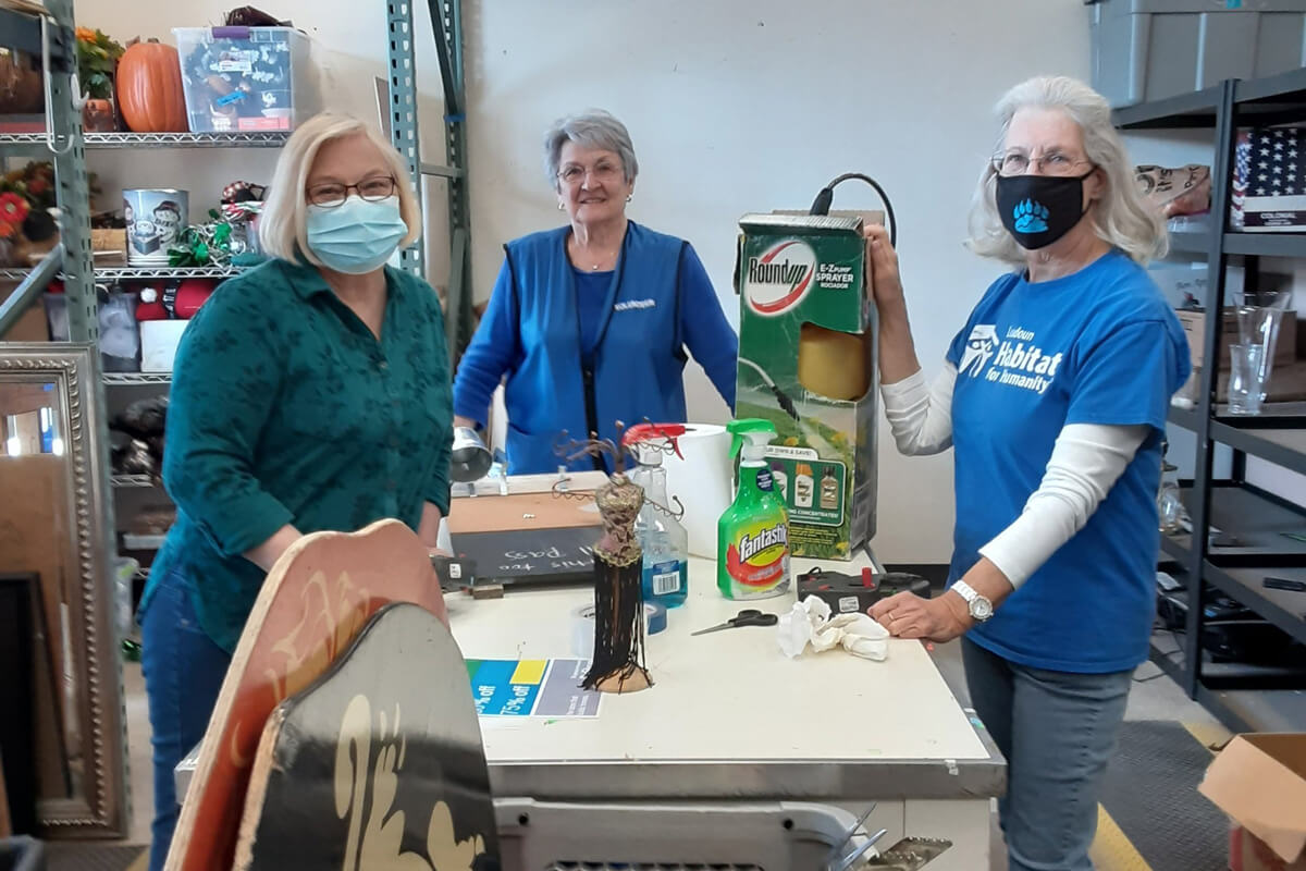 national+volunteer+month+-+ladies+2021-img